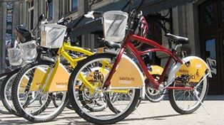 Reconocen a la persona que más utiliza el programa “Subite a la Bici”