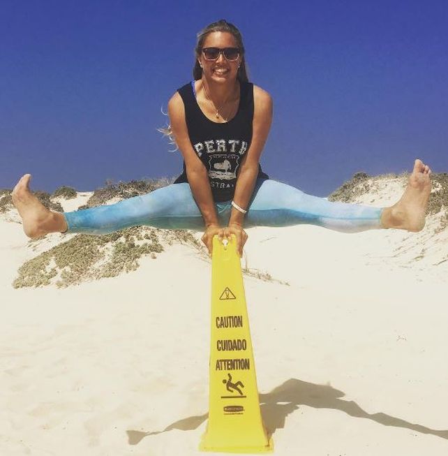 Nicole van der Velden, la abanderada de Aruba que tanto llamó la atención en la inauguración