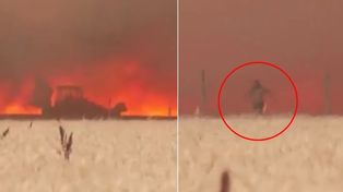 El VIDEO de un hombre envuelto en llamas conmueve al mundo&nbsp;