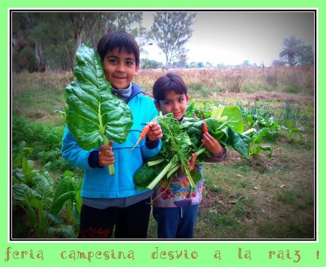 Quince familias llevan adelante una original feria campesina