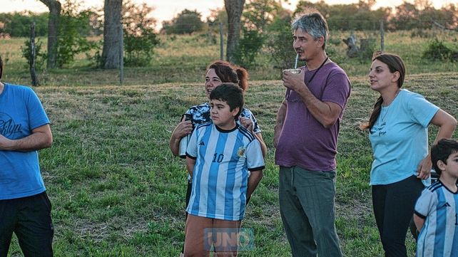 Leonardo Morales recibido por su pueblo: Villa Urquiza