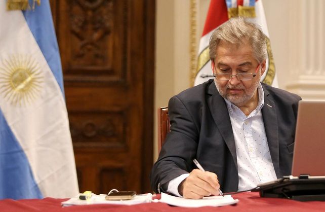 Mirabella dijo que el circunvalar ferroviario de la ciudad de Santa Fe será muy importante para la producción