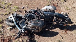 Imputan por homicidio al chofer de un camión que perdió una rueda y mató un motociclista