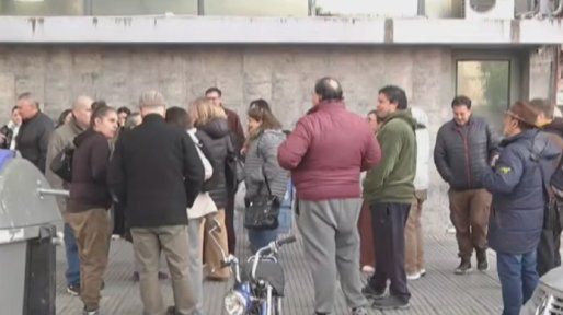 Paraná: Agencieros protestaron frente al Iafas por el cambio de cartelería