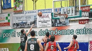 Ciclista le ganó sobre la hora a Rivadavia A en la primera semifinal del Dos Orillas.