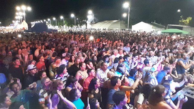 La segunda noche de la Fiesta del Choripán Entrerriano fue suspendida por razones climáticas