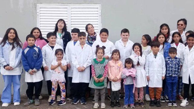 Más de 300 niños pudieron ver películas de la zona