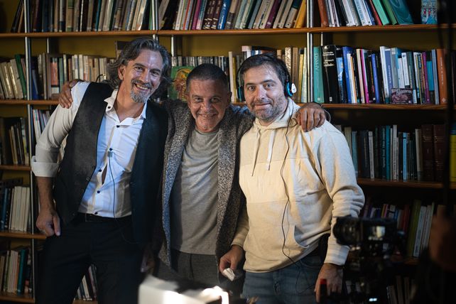 Carlos Issa, Osvaldo Laport y el director Mauricio Minotti.