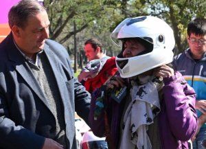 Vale por un casco: la Municipalidad de Santa Fe lanzó un programa para alentar la seguridad vial en motos