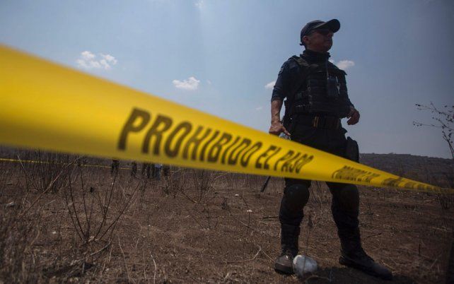Hallaron ocho cuerpos más en una fosa cerca del balneario mexicano Los Cabos