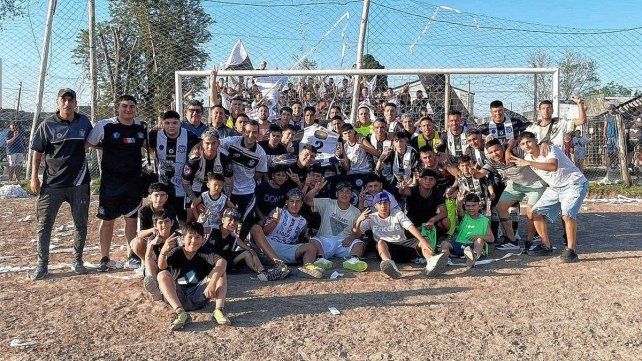 Deportivo Santa Rosa superó a Santa Fe FC y es puntero del ascenso liguista.
