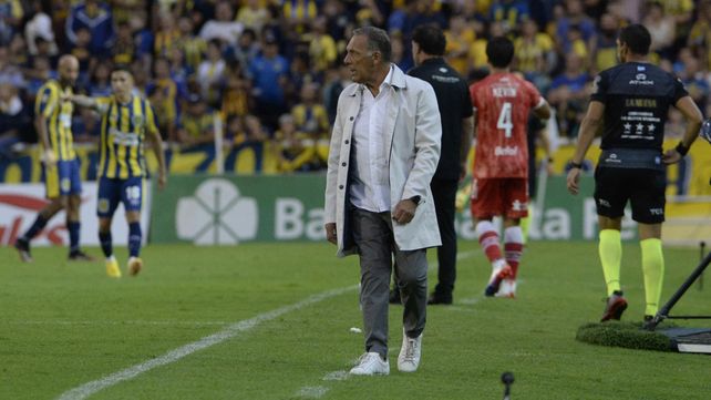 Autocrítico y feliz. “La localía no se negocia y me alegro que Central haya ganado”.&nbsp;