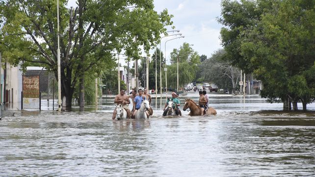 Un muerto y más de 400 evacuados a raíz del temporal en el norte bonaerense