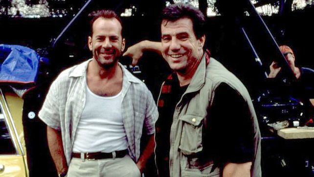 Junto al eterno Bruce Willis, en un alto del rodaje de 