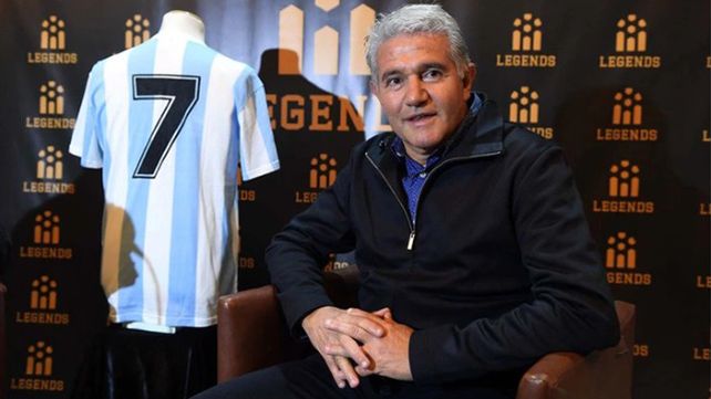 Jorge Burruchaga Presente En El Monumental