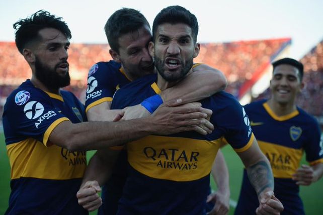 López festejando el primero gol de Boca.&nbsp;