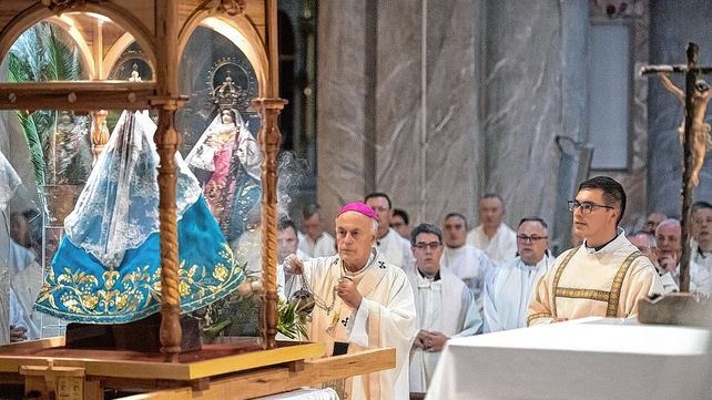 Escenario. Un 8 de mayo de 1998 en la Catedral Nuestra Señora del Rosario de Paraná
