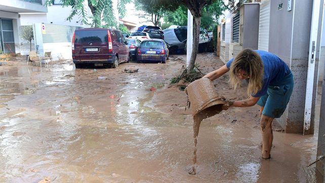 Valencia: más de 50 muertos en el marco de devastadoras inundaciones