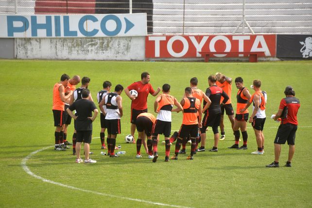 Patronato sumó minutos pensando en Lanús