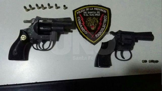 Insólitos pistoleros: un matrimonio de abuelos quiso resolver sus problemas a los tiros