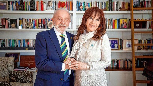 Lula Da Silva se reunió casi una hora con Cristina Kirchner en el departamento donde cumple prisión domiciliaria
