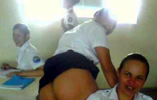 Las imágenes se habrían tomado en un ámbito oficial.