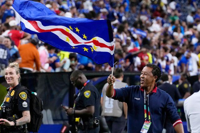 Bubista es el entrenador y diseñador del plantel de Cabo Verde.