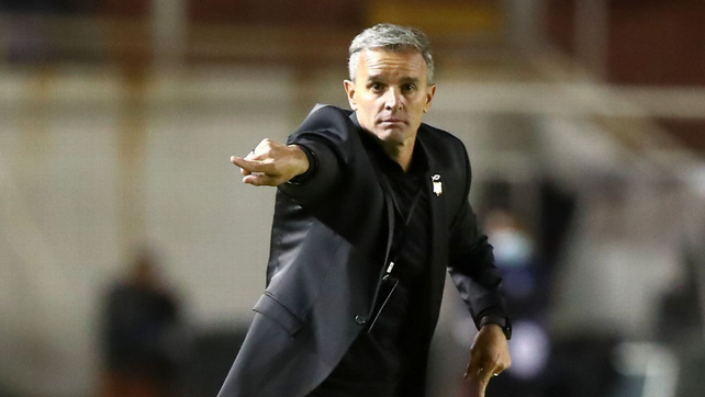 Lavallén vuelve a ser considerado para conducir al equipo de Newell's.