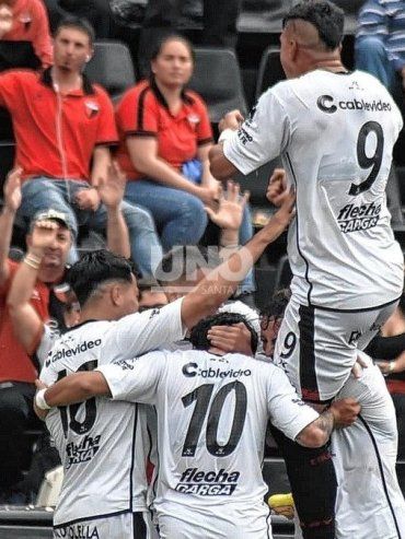 Números que explican por qué Colón aplastó a Los Andes en Santa Fe