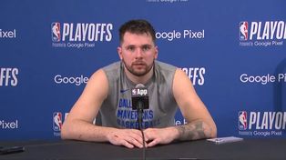 Luka Doncic, la figura de Dallas Mavericks, quedó sorprendido al escuchar el gemido y luego no pudo ocultar la risa.