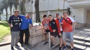 La previa en el 15 de Abril: fiesta tatengue pese al Día del Club