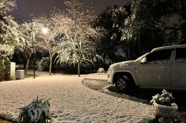 Impactantes imágenes de la histórica nevada en Córdoba después de 14 años