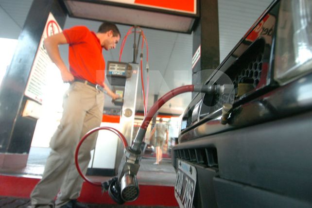 Taxistas preocupados por la falta de GNC en las Fiestas