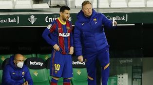 Koeman, quien dirigió a Messi en el conjunto “culé”, expresó sus dudas en torno al futuro del crack rosarino en el Camp Nou.