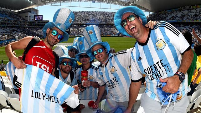 Sufriendo, a pura garra y corazón, Argentina venció a Suiza y está en cuartos