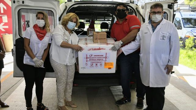 La llegada del primer lote de vacunas Sputnik V a Santa Fe.