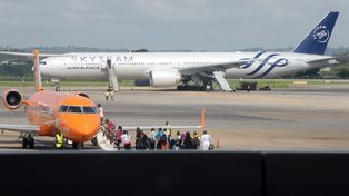 Fue falsa alarma la amenaza de bomba que produjo aterrizaje de un avión