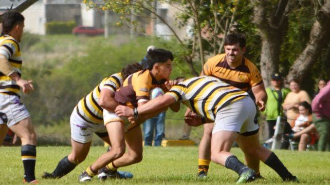 Capibá de Paraná y Camatí de Viale intentarán alzar la Copa de Oro del Torneo Provincial.