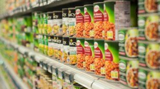 El Gobierno anunció la apertura total de importaciones de alimentos en busca de bajar la inflación