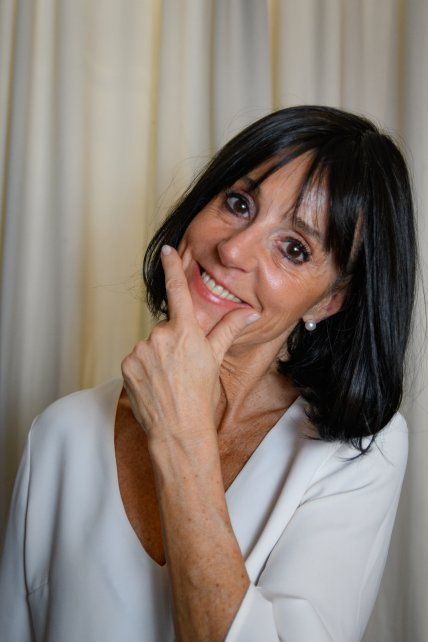 En el rol de Beatriz Guido. La actriz María Laura Carasatorre.