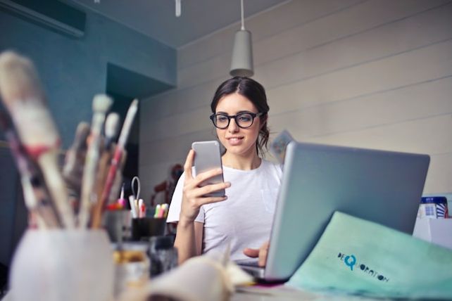 Salir de casa sin billetera: ¿qué cosas ya se pueden llevar en el celular?