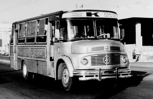 Los primeros ómnibus a gasoil insertados en la Línea K en 1988 con la excusa de la “crisis energética”.