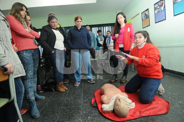 La Cruz Roja brindaría cursos de reanimación en las escuelas de la provincia