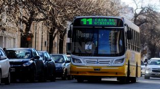 Golpeó al chofer del colectivo porque le exigió que use el barbijo