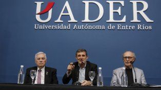 El libro en homenaje a Héctor Motta se presentó en la Uader.&nbsp;Foto: Juan Ignacio Pereira