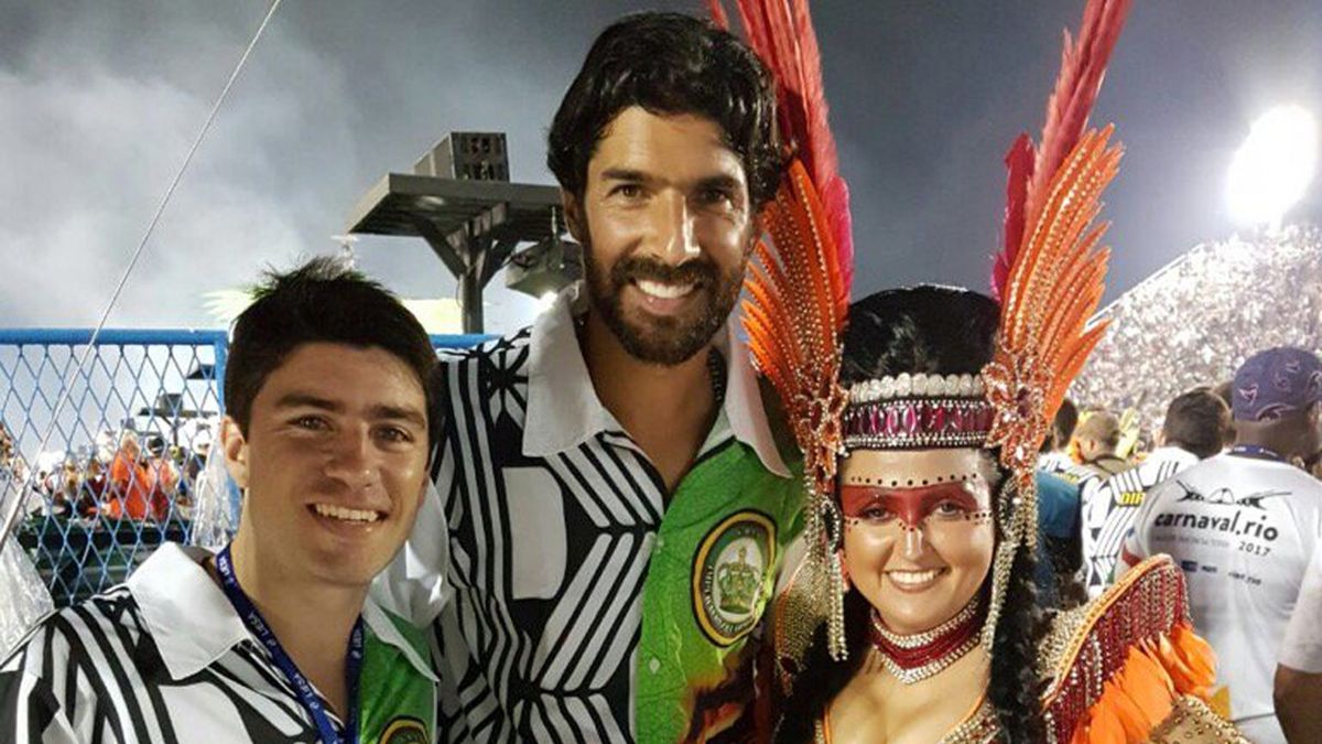 El Loco Abreu se metió en la fiesta del carnaval de Río de Janeiro ...