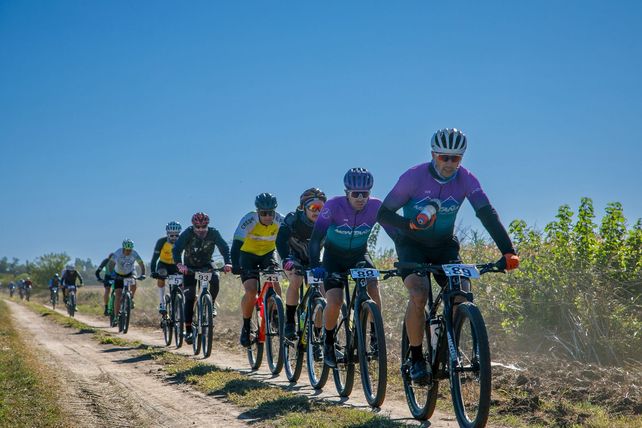 Timbúes: éxito total en la cuarta edición del Rural Bike con más de 200 ciclistas