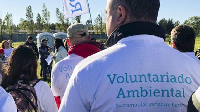 Dar una mano. Los integrantes del Voluntariado Ambiental estarán este sábado en la costa central.