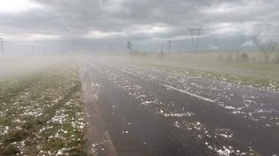 Destrozos en Corrientes por una fuerte caída de granizo