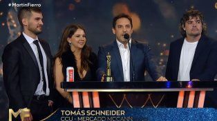 Tomás Schneider, de 28 años, se convirtió en “Embajador” de la cerveza que tiene la marca de su apellido. La publicidada ganó el Martín Fierro 2024 Televisión.